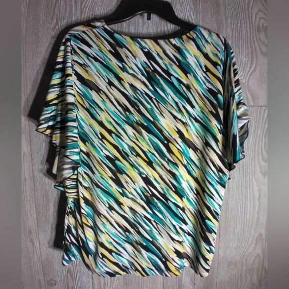 M Collection stud design top - Picture 6 of 9